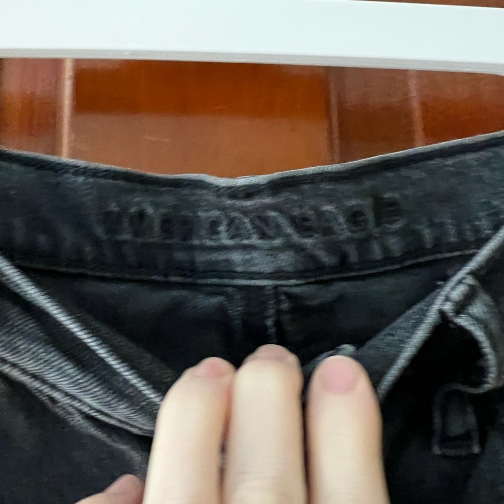 American Eagle ’90s Bootcut Jeans Black Distressed Knees Size 10 Long Real Good - Picture 6 of 12